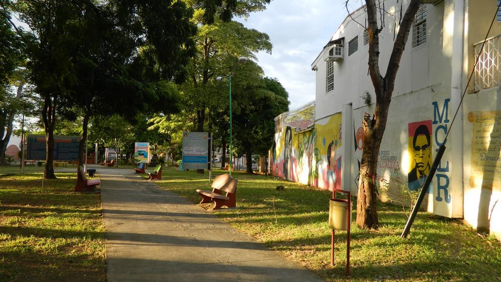 Hotel Vanderbilt Managua Exterior photo